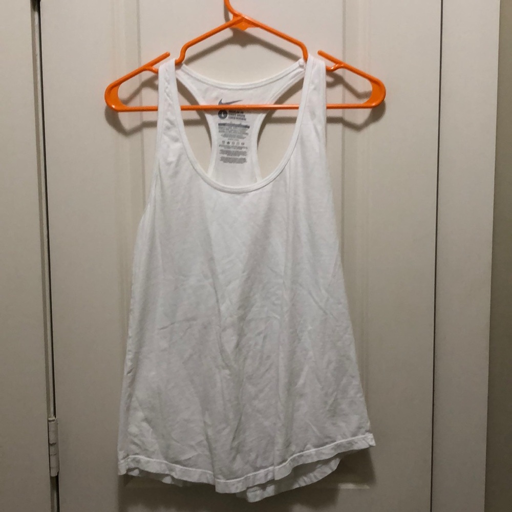 White nike tank